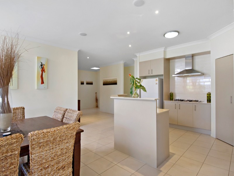 8 Shoal Court, Peregian Springs QLD 4573