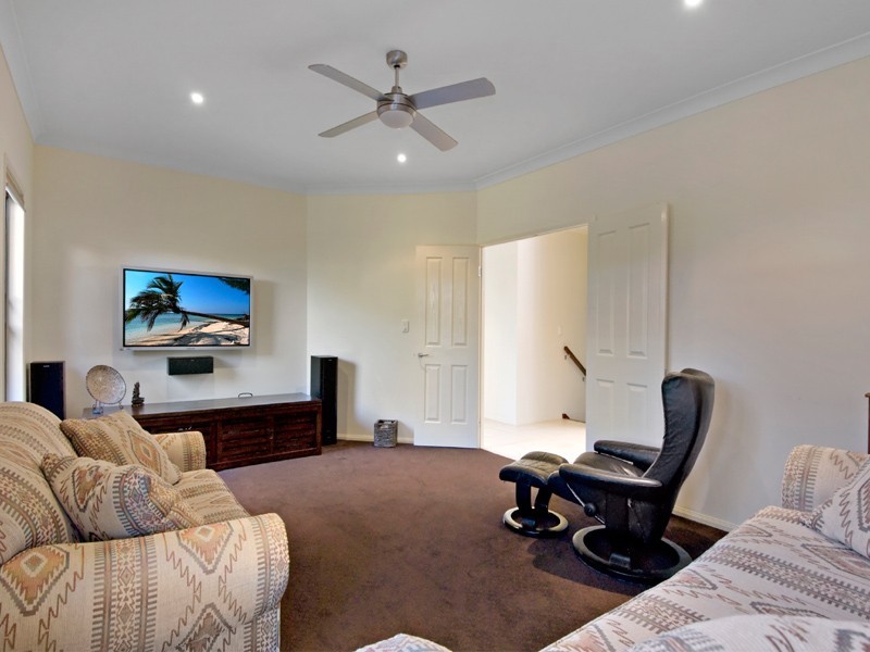 8 Shoal Court, Peregian Springs QLD 4573