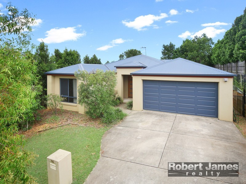 24 Kensington Drive, Cooroy QLD 4563