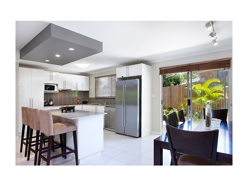 9 Victory Crescent, Sunrise Beach QLD 4567