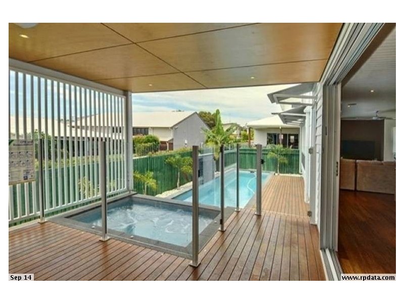 37 Dicky Beach Close, Dicky Beach QLD 4551