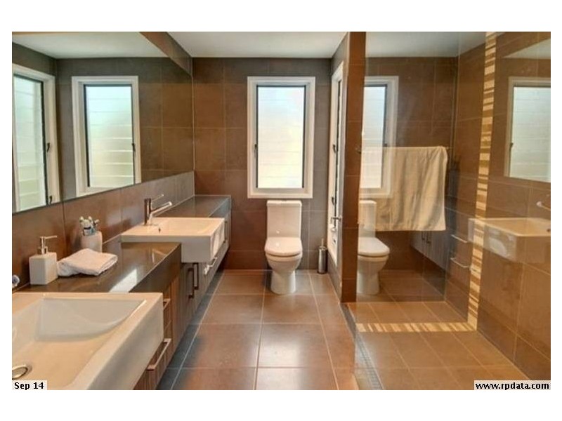 37 Dicky Beach Close, Dicky Beach QLD 4551