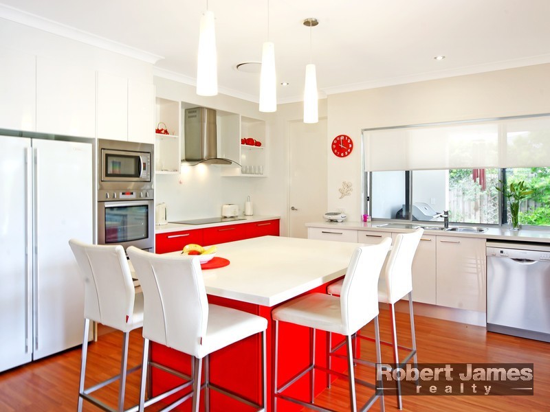 14 Attenuatta Place, Noosaville QLD 4566