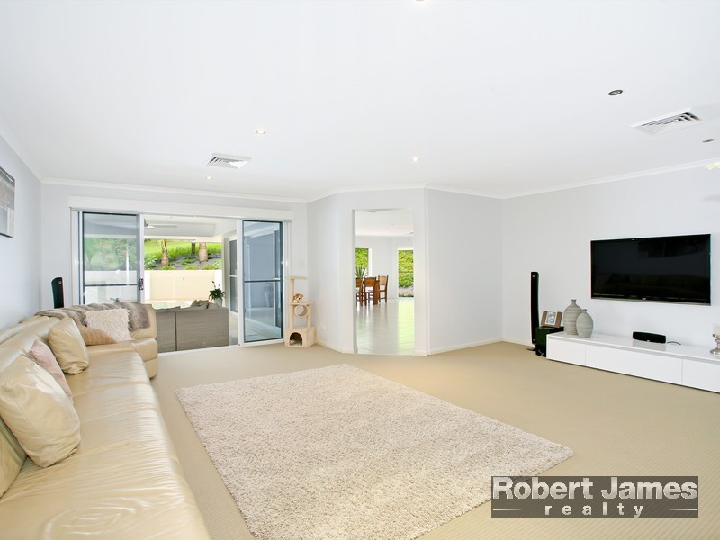 1 Orchard Grove, Doonan QLD 4562