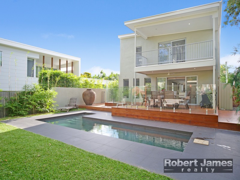 25 Myles Street, Tewantin QLD 4565