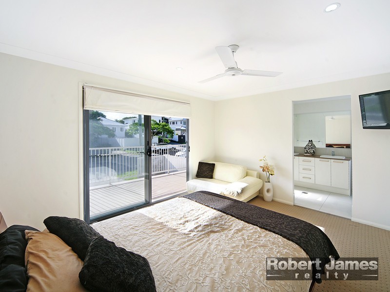 25 Myles Street, Tewantin QLD 4565