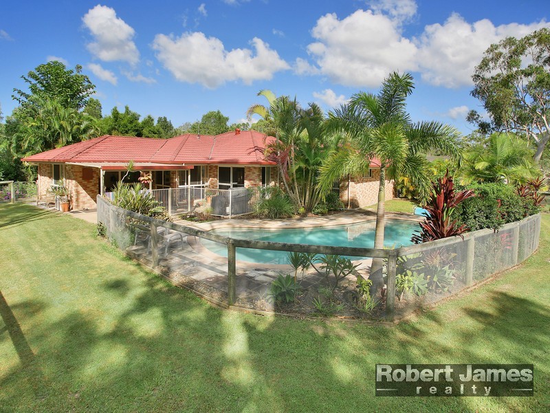 53 Coolah Place, Cooroibah QLD 4565