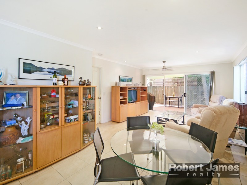 1/48 Poinciana Avenue, Tewantin QLD 4565