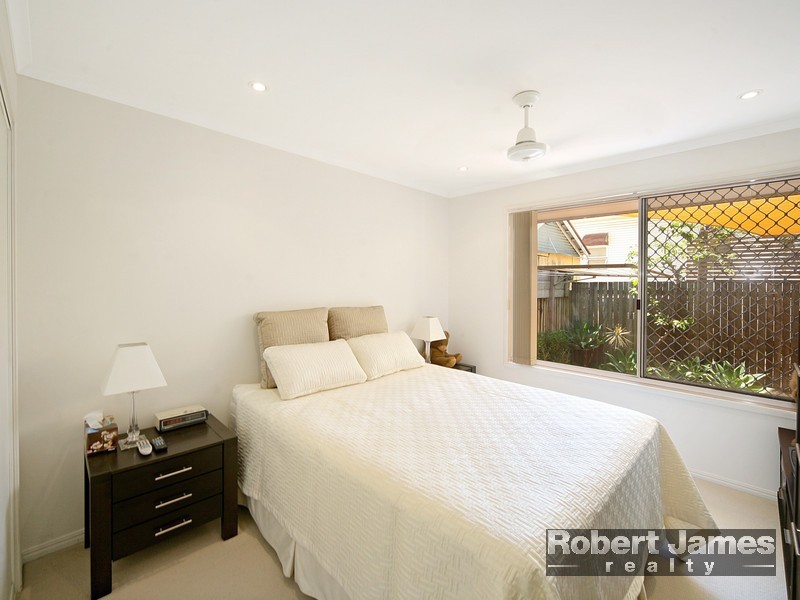 1/48 Poinciana Avenue, Tewantin QLD 4565