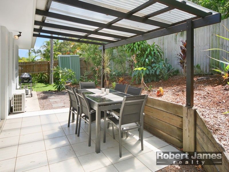 2/7 Hill Street, Sunshine Beach QLD 4567