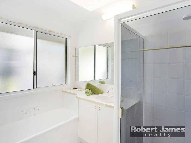 34 Hooper Crescent, Tewantin QLD 4565