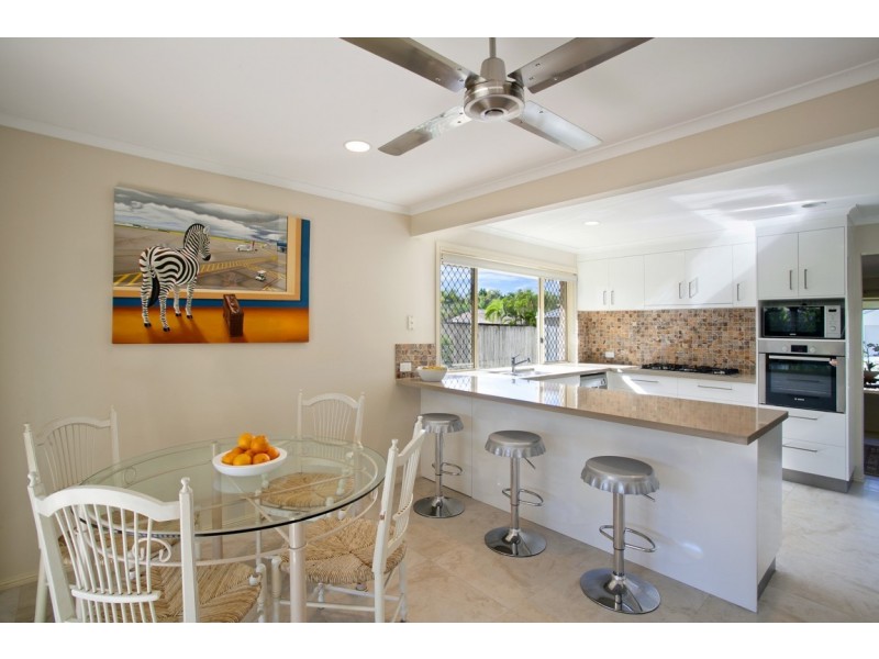 44 Seacove Court, Noosa Waters QLD 4566