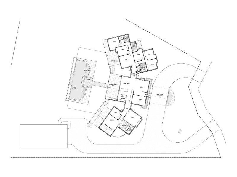 81 Edington Drive, Cooroibah QLD 4565