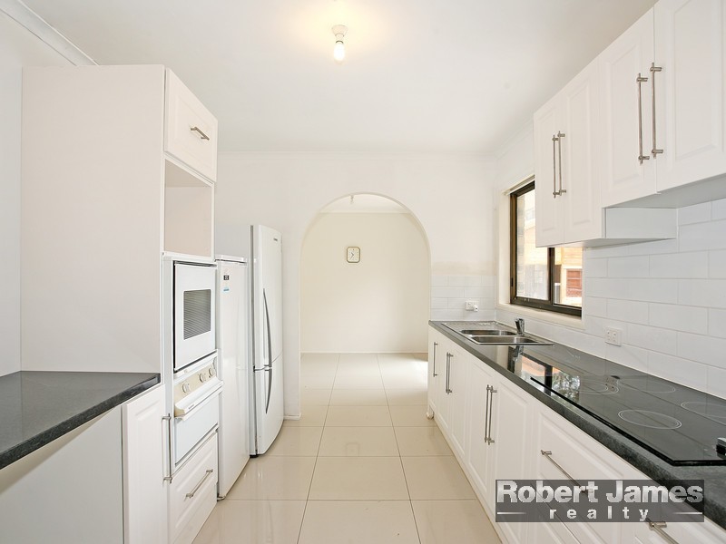 10 Linksland Street, Tewantin QLD 4565