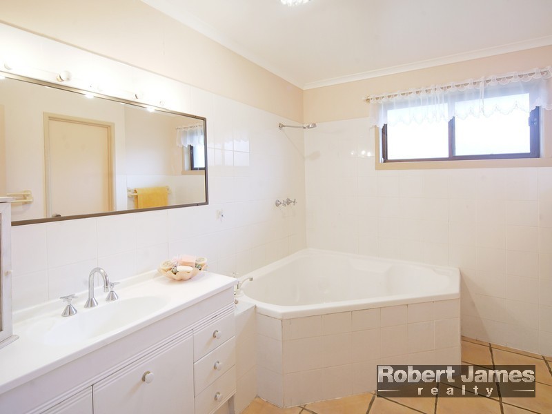 26 Ray Street, Sunshine Beach QLD 4567