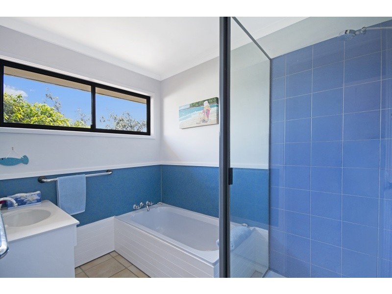 3 Coconut Grove, Castaways Beach QLD 4567