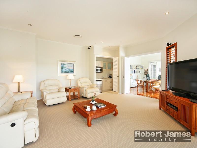 17 Aspera Place, Noosaville QLD 4566