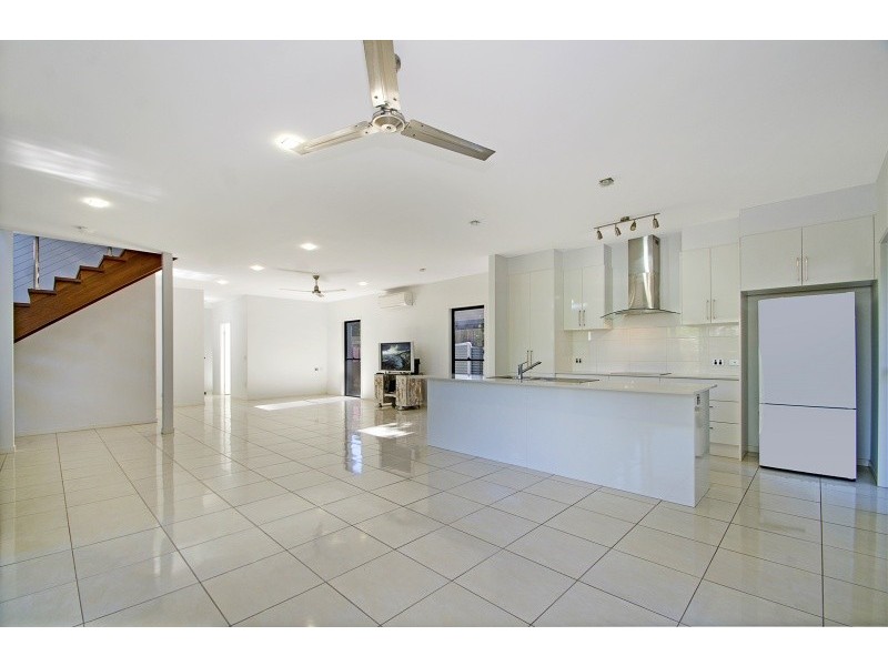 18 Nannygai Street, Noosaville QLD 4566