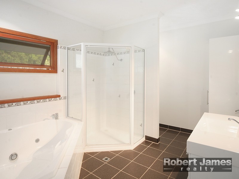 10 Strong Lane, Eerwah Vale QLD 4562