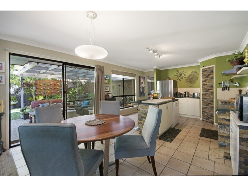 79 Lake Entrance Boulevard, Noosaville QLD 4566