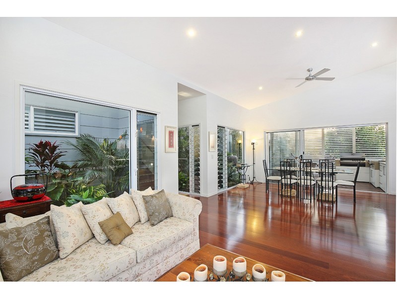 2 Quoll Crt, Peregian Springs QLD 4573