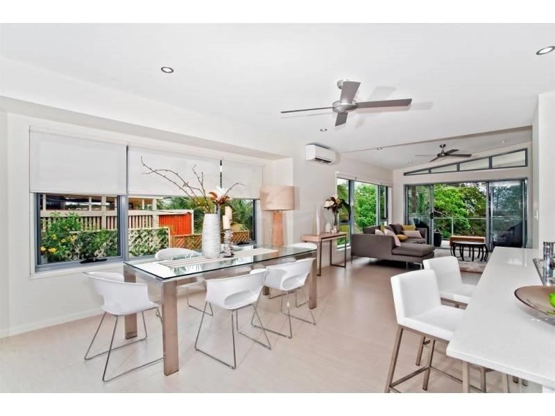 18 Berrima Row, Noosa Heads QLD 4567