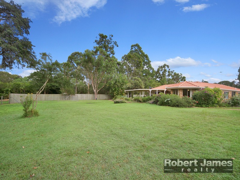 11 Tamarine Court, Cooroibah QLD 4565