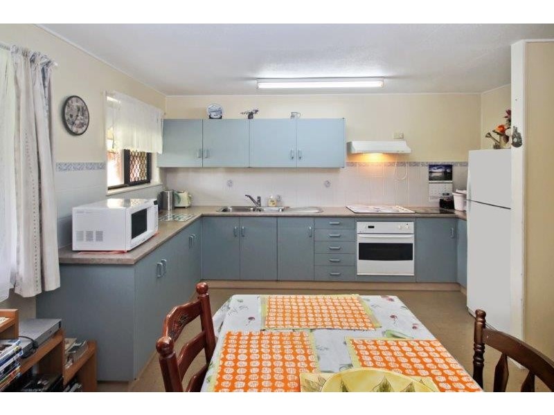 70 Hendry St, Tewantin QLD 4565