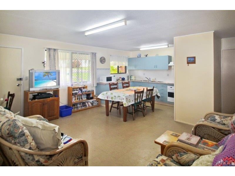 70 Hendry St, Tewantin QLD 4565