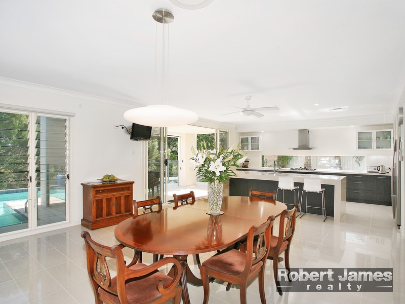 13 Banksia Avenue, Noosa Heads QLD 4567