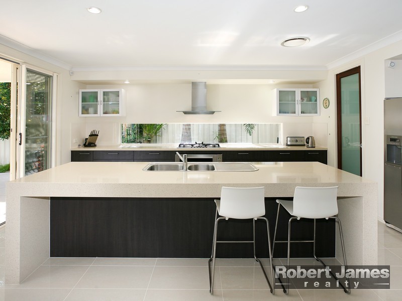 13 Banksia Avenue, Noosa Heads QLD 4567