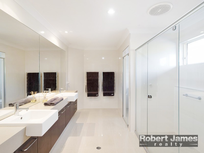 13 Banksia Avenue, Noosa Heads QLD 4567