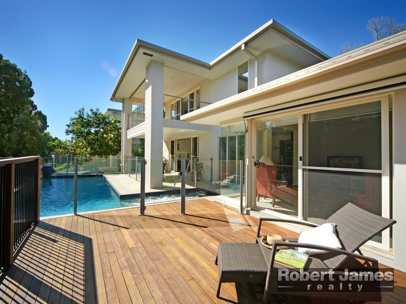 13 Banksia Avenue, Noosa Heads QLD 4567