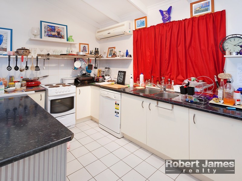 1/9 Eumundi Road, Noosaville QLD 4566