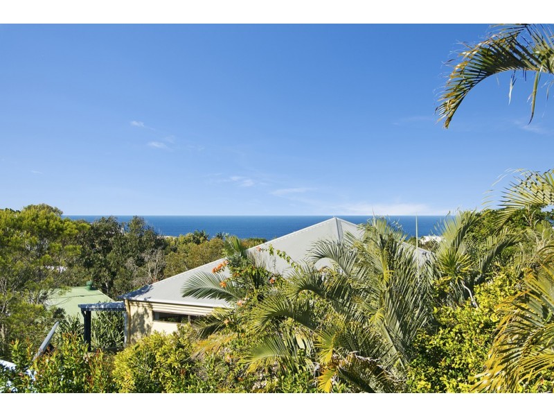 60 Southern Cross Parade, Sunrise Beach QLD 4567