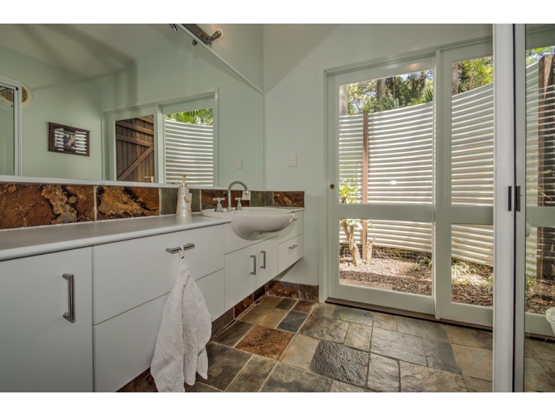 90 Wust Road, Doonan QLD 4562