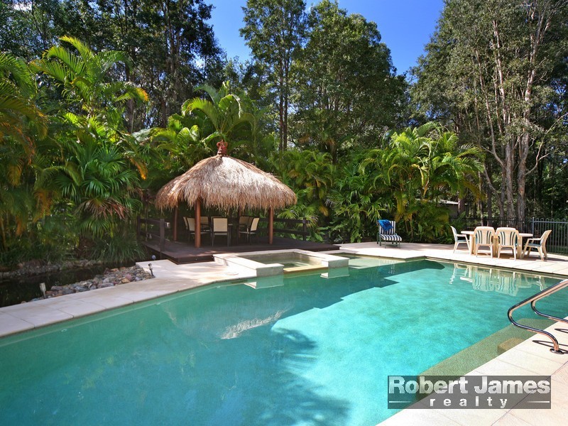 35 Coral Fern Dr, Cooroibah QLD 4565