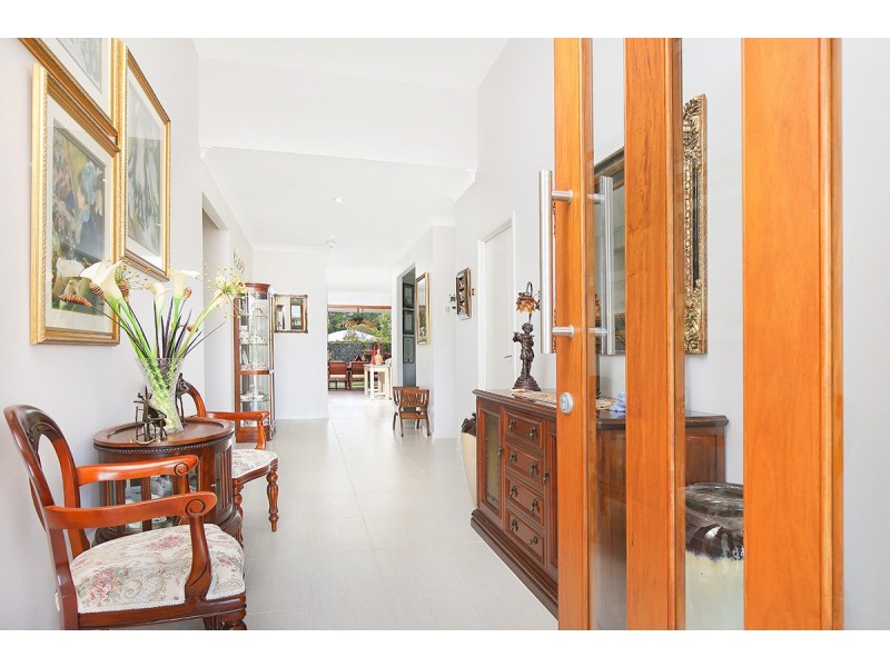 13 Gainsborough Cres, Peregian Springs QLD 4573