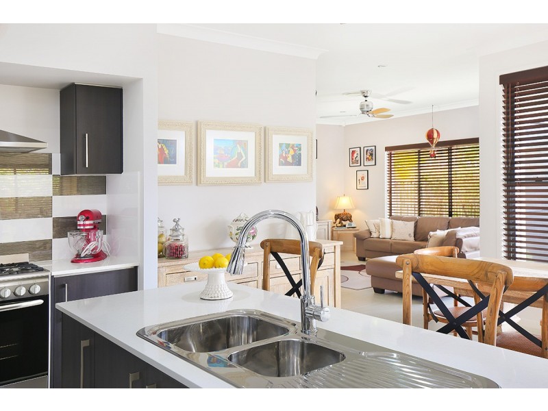 13 Gainsborough Cres, Peregian Springs QLD 4573