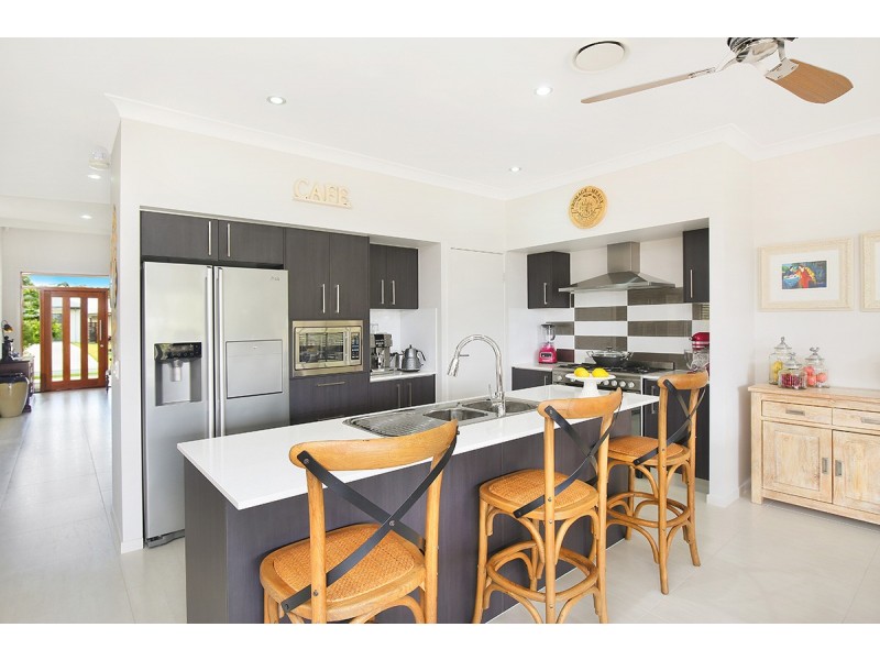 13 Gainsborough Cres, Peregian Springs QLD 4573