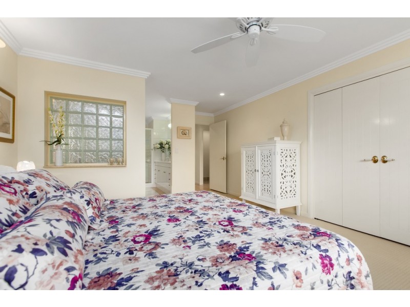 12 Orealla Crescent, Sunrise Beach QLD 4567