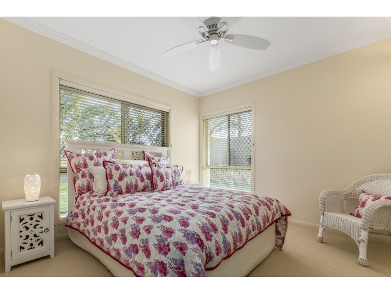 12 Orealla Crescent, Sunrise Beach QLD 4567