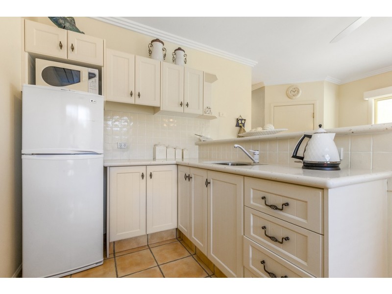 12 Orealla Crescent, Sunrise Beach QLD 4567