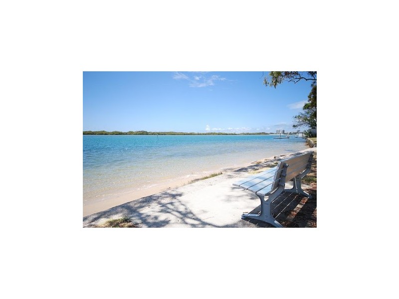 1/63-65 Duporth Avenue, Maroochydore QLD 4558