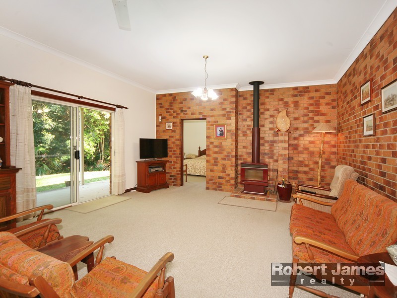 151 Dath Henderson Road, Tinbeerwah QLD 4563