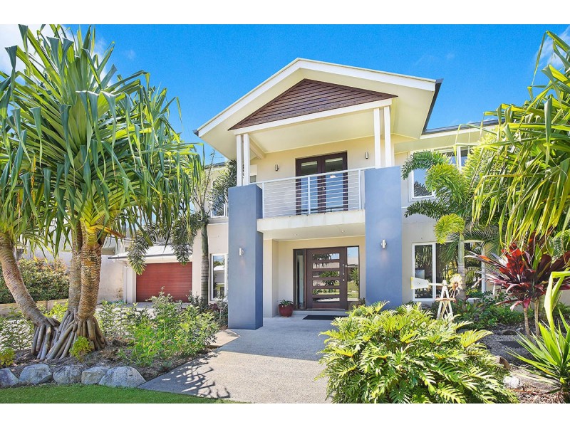 15 Selkirk Way, Peregian Springs QLD 4573