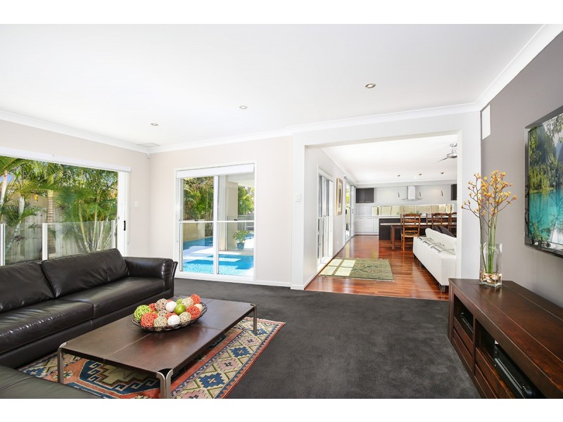 15 Selkirk Way, Peregian Springs QLD 4573