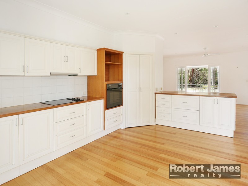 249 Sunrise Road, Doonan QLD 4562