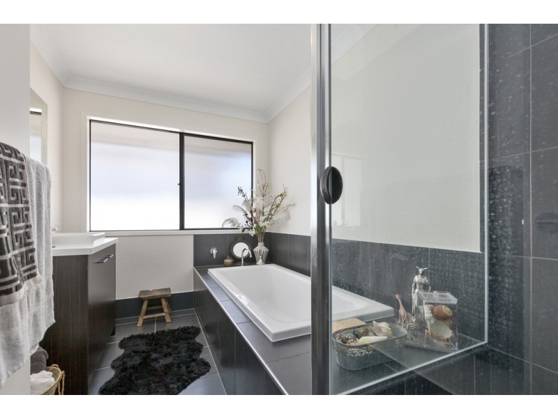 16 Whistler Lane, Peregian Springs QLD 4573