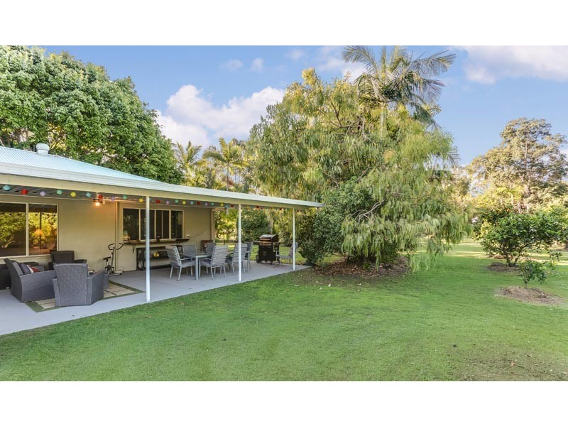 5 Dela Court, Cooroibah QLD 4565